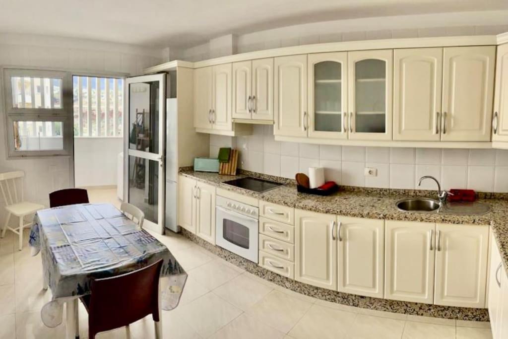 Sun Paradise Beach, Wifi, Sea Views, And Pool * Costa Adeje (Tenerife)